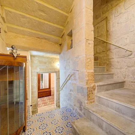 Feriehus Ta' Zaren Townhouse In