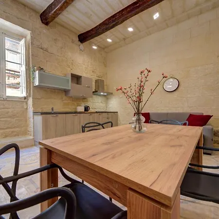 Ta' Zaren Townhouse In