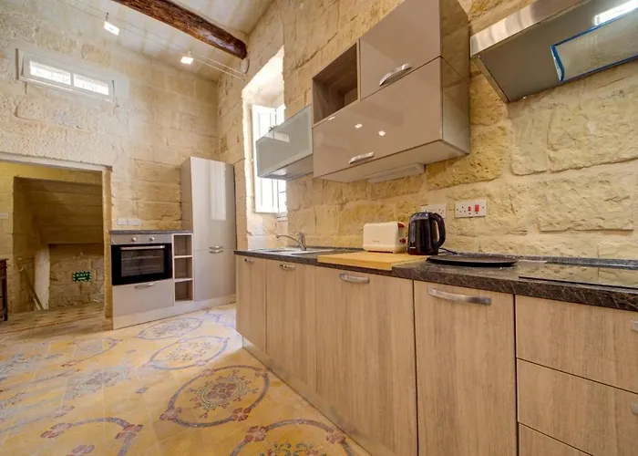 Case de vacanță Ta' Zaren Townhouse In *