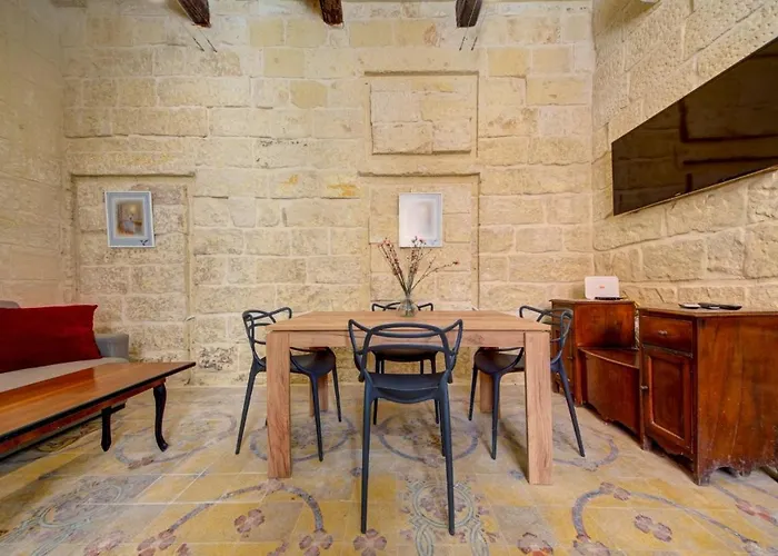 Ta' Zaren Townhouse In Casa vacanze *