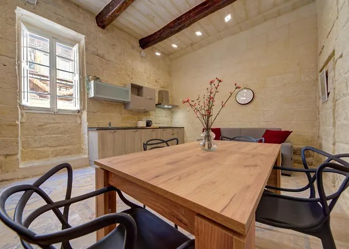 Ta' Zaren Townhouse In